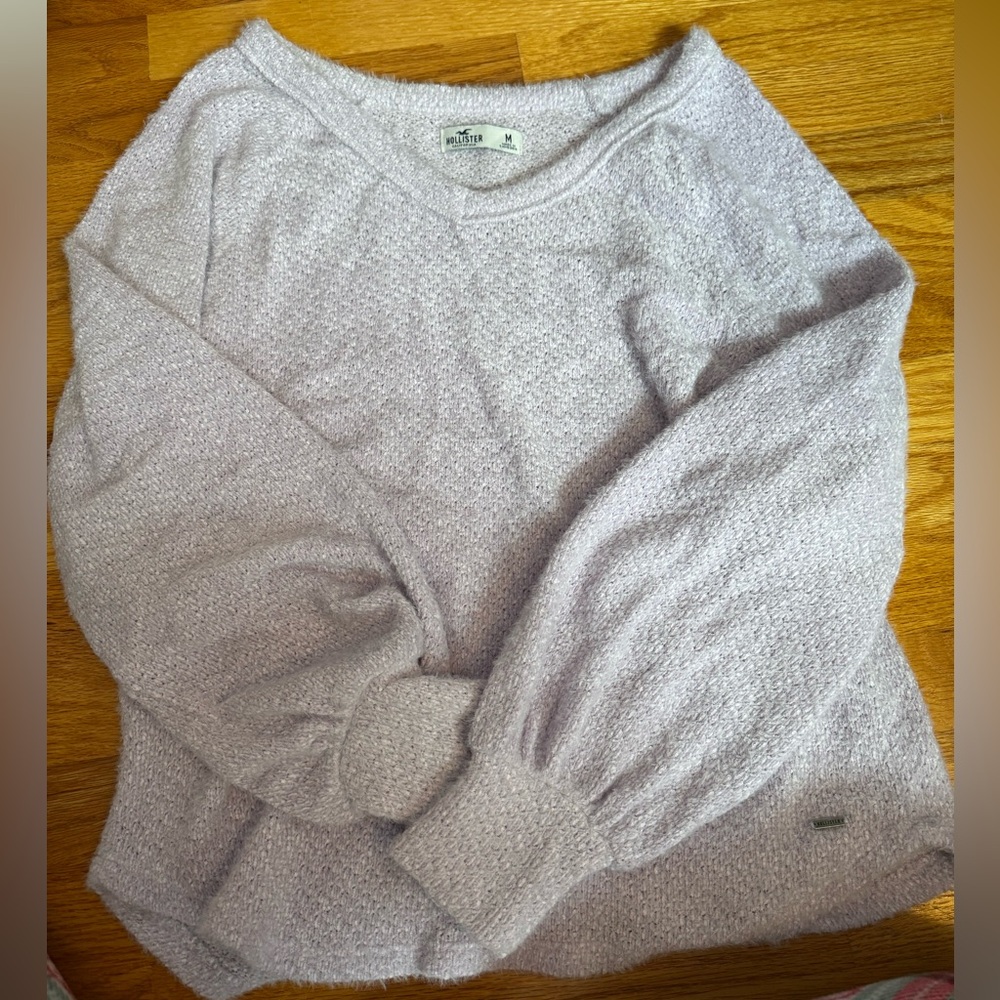 Hollister sweater